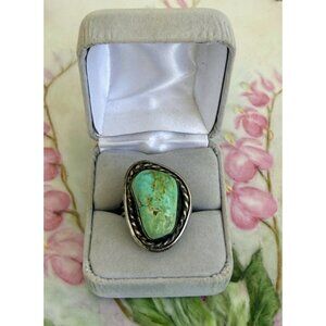 Vintage 60s Navajo Large Natural Green Turquoise Sterling Ring 12.2 g Sz 7.5